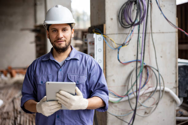 Best Licensed Electrician  in Long Grove, IA